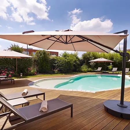 Express Toulouse Airport By Ihg Szálloda Blagnac