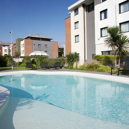 Hotel Express Toulouse Airport By Ihg