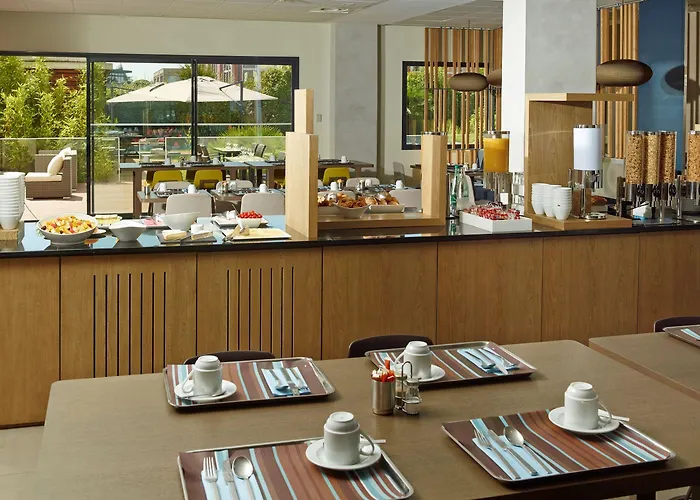 Express Toulouse Airport By Ihg Szálloda Blagnac