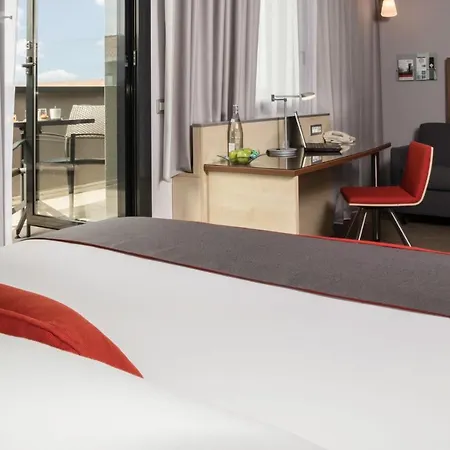 Express Toulouse Airport By Ihg Hotel