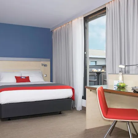 Express Toulouse Airport By Ihg Blagnac