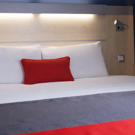 Express Toulouse Airport By Ihg Hotel