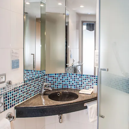 Hotel Express Toulouse Airport By Ihg