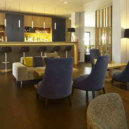 Express Toulouse Airport By Ihg Hotel 3*