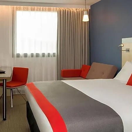 Hotel Express Toulouse Airport By Ihg
