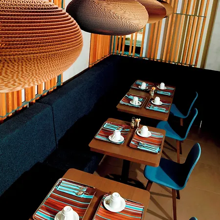 Express Toulouse Airport By Ihg 3*
