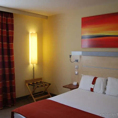 Express Toulouse Airport By Ihg Отель