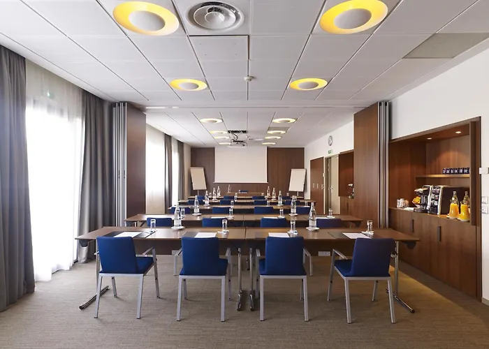 Express Toulouse Airport By Ihg Hotel Blagnac