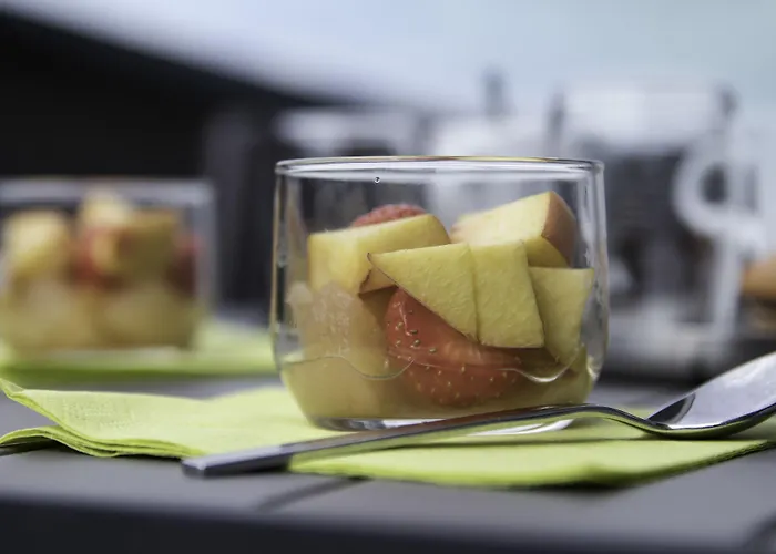 Express Toulouse Airport By Ihg Hotel 3*