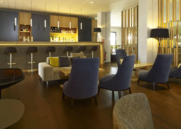 Express Toulouse Airport By Ihg Hotel 3*