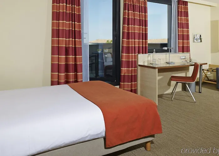 Hotel Express Toulouse Airport By Ihg Blagnac