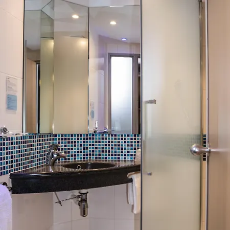 Express Toulouse Airport By Ihg Hotel 3*