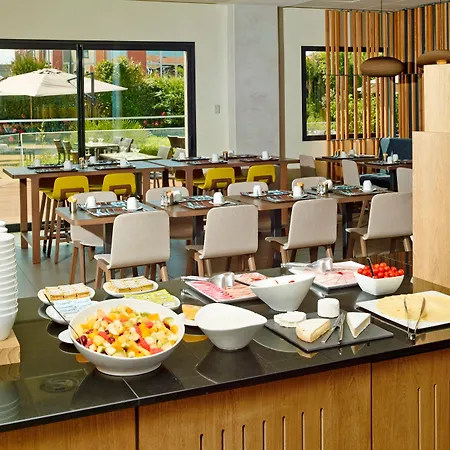 Hotel Express Toulouse Airport By Ihg 3*
