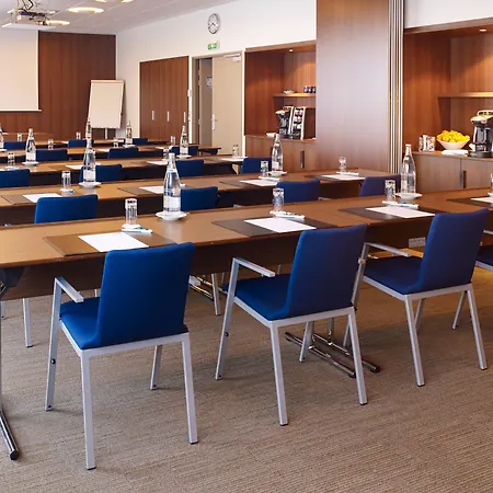 Hotel Express Toulouse Airport By Ihg 3*