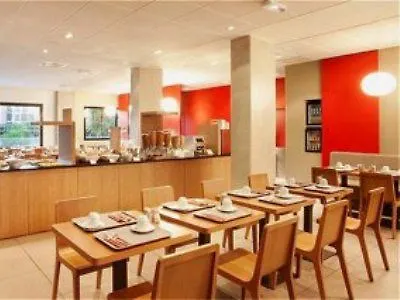 Hotel Express Toulouse Airport By Ihg