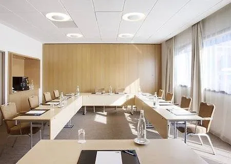 Express Toulouse Airport By Ihg 3*